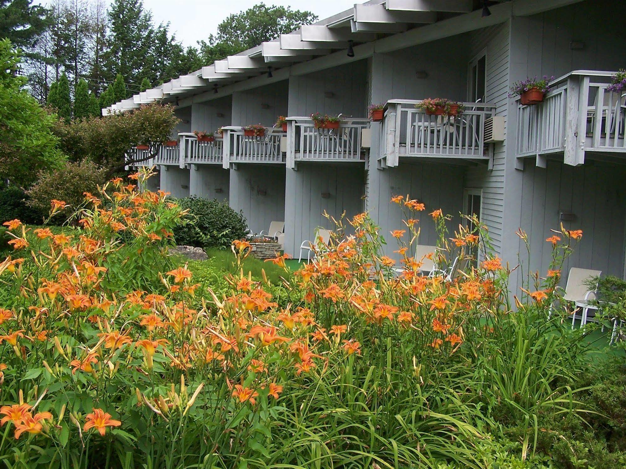 Hotel Vervana, Trademark Collection By Wyndham Bennington Exterior photo